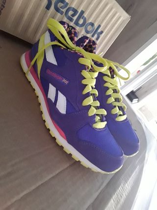 Rebook classic