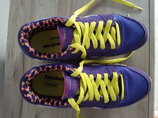 Rebook classic
