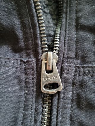 Chaqueta LEVIS.