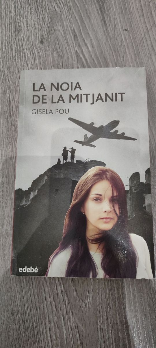 La Noia de la mitjanit