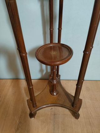 MESA ALTA PARA PLANTAS