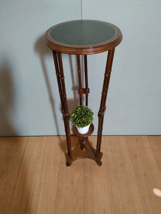 MESA ALTA PARA PLANTAS