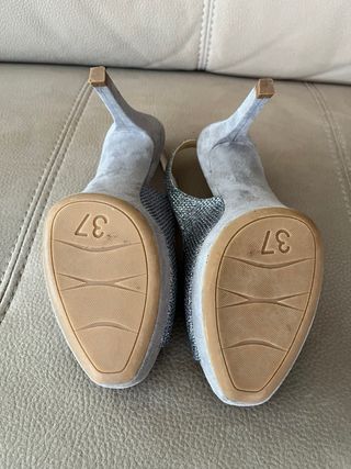 Sandalias plateadas Unisa