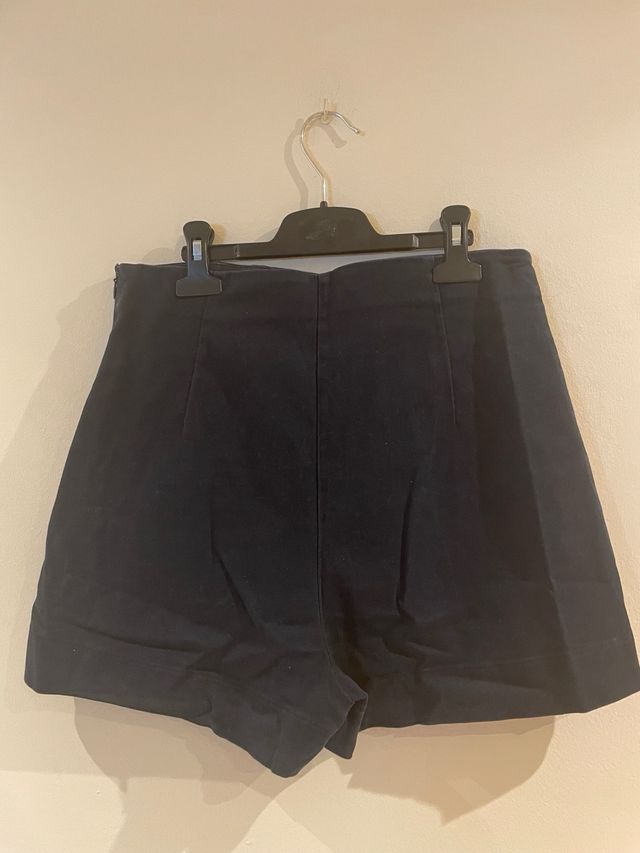 Short negro de Zara