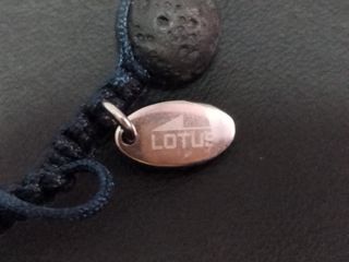 Pulsera calavera de lotus 