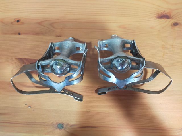 Bielas platos y pedales strongliht Zeus