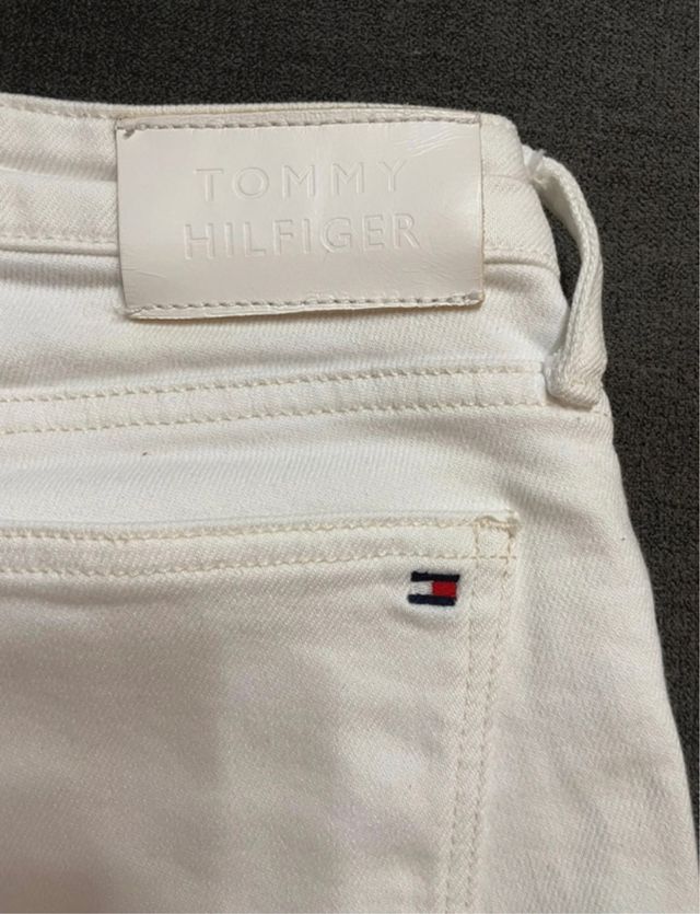 Pantalón blanco Tommy Hilfiger