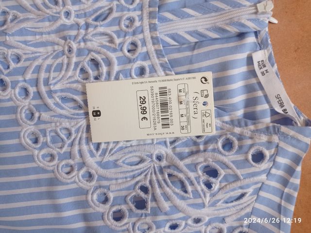 Vestido de algodón con etiquetas 