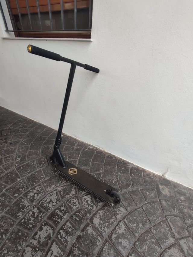 Patinete scooter Striker Gravis 