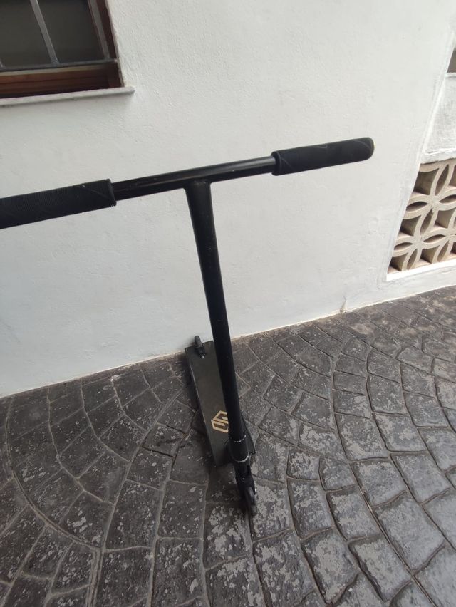 Patinete scooter Striker Gravis 