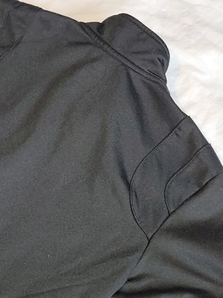 Chaqueta NIKE.