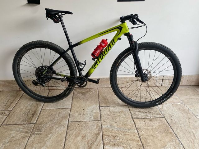 Specialized Epic HT Expert.