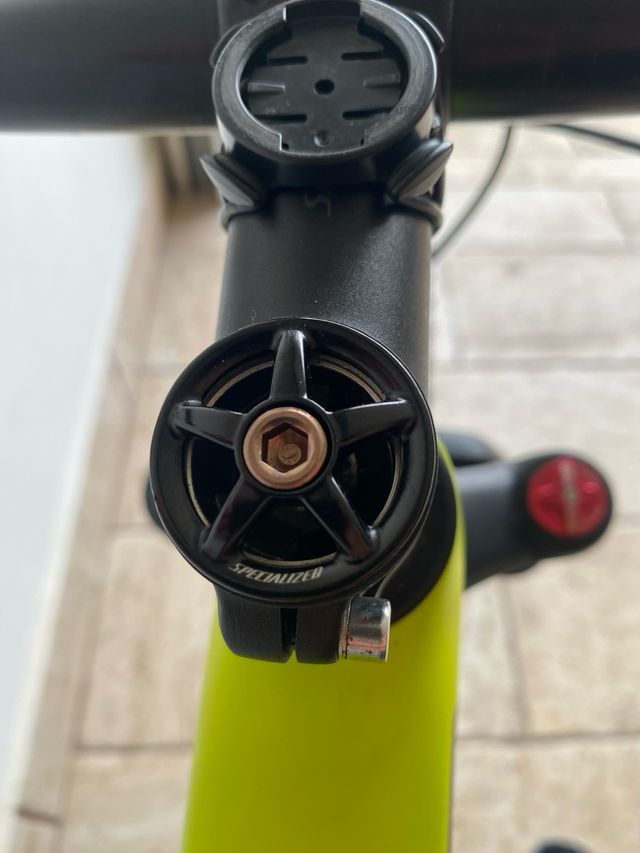 Specialized Epic HT Expert.