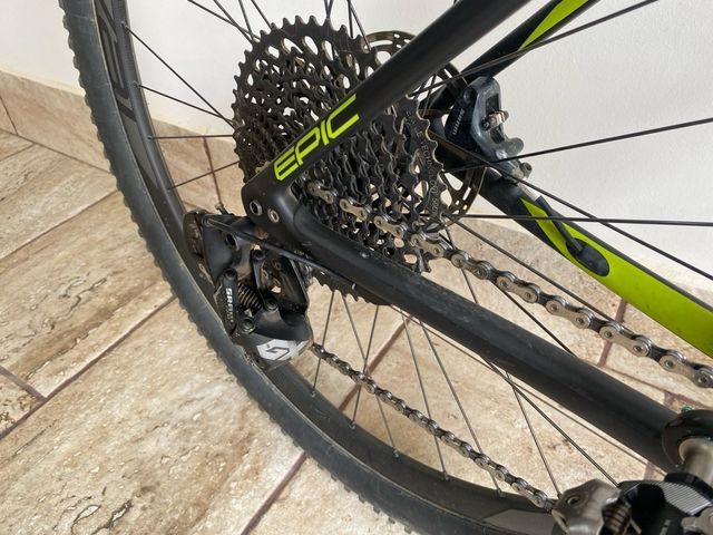 Specialized Epic HT Expert.