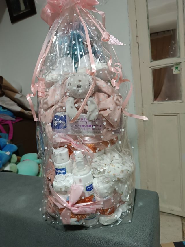 Cesta bienvenida o baby shower