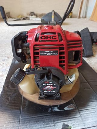 Desbrozadora Honda 4 tiempos