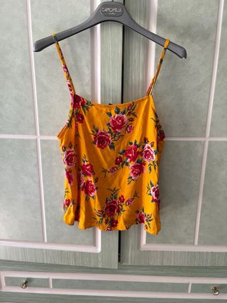 Top giallo a fiori