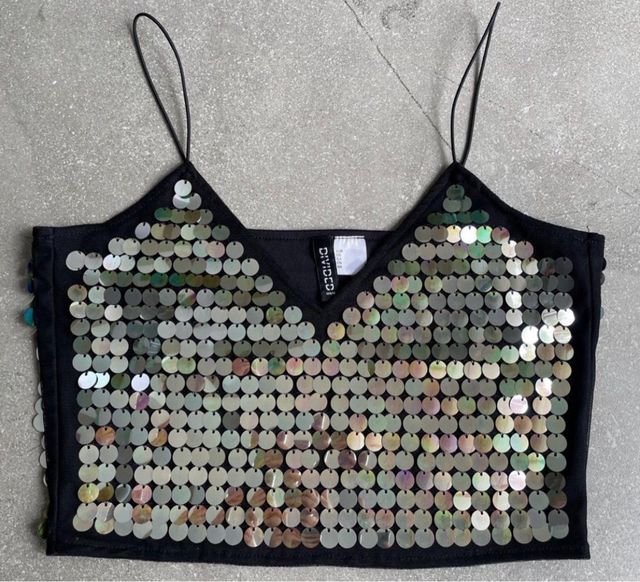 Top negro lentejuelas plata de H&M