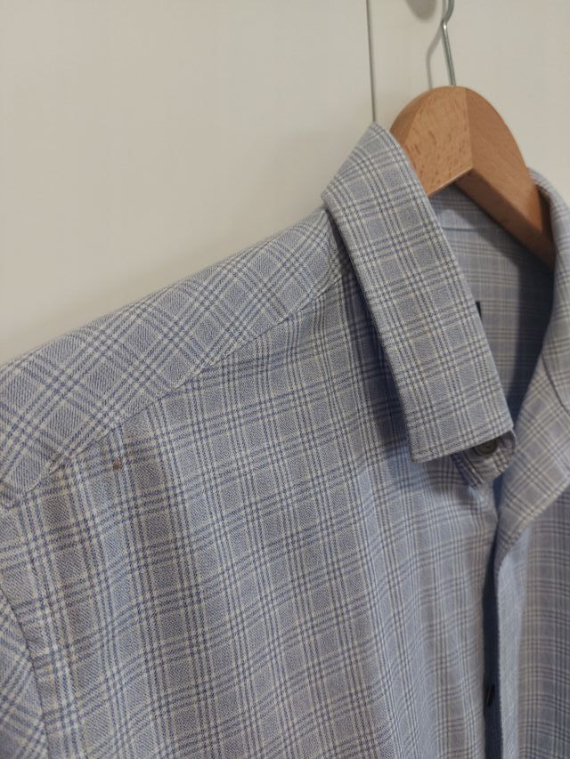 Lote de camisas poco o ningún uso