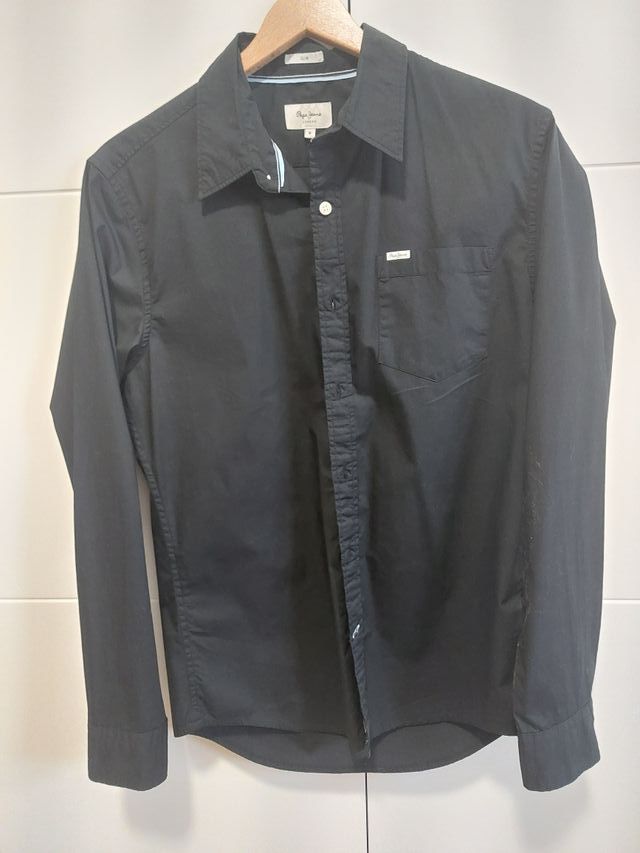 Lote de camisas poco o ningún uso