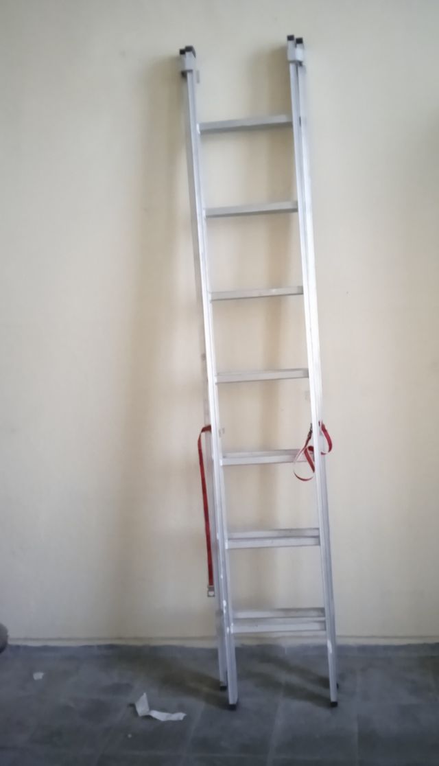 ESCALERA TELESCOPICA KOTAS