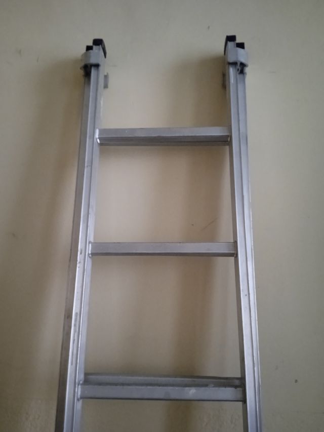 ESCALERA TELESCOPICA KOTAS