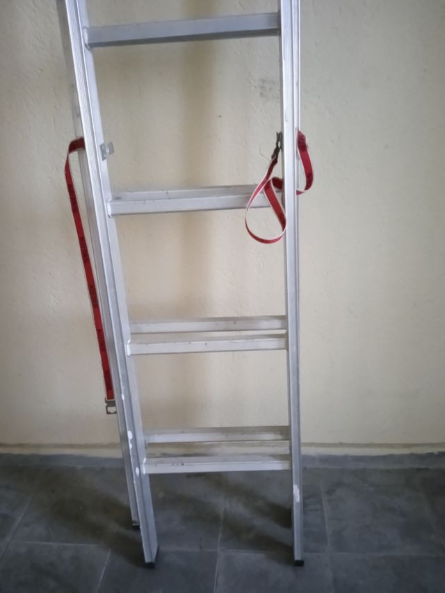 ESCALERA TELESCOPICA KOTAS