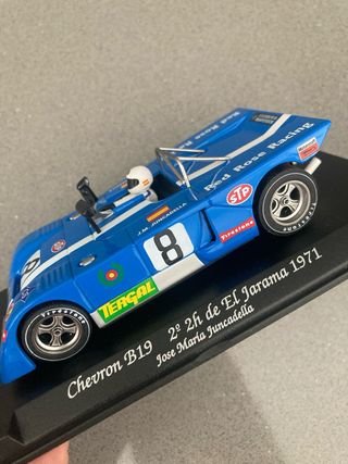 Scalextric chevron gbtrack