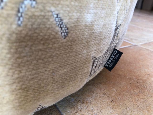 Sillón en forma de herradura.