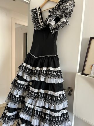 Traje sevillana