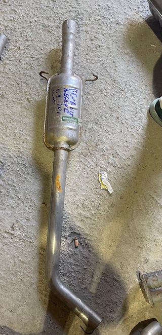 Silencioso intermedio Renault Megane