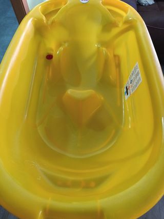 Bañera con patas plegables