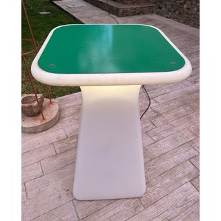 Mesa luminosa de Heineken