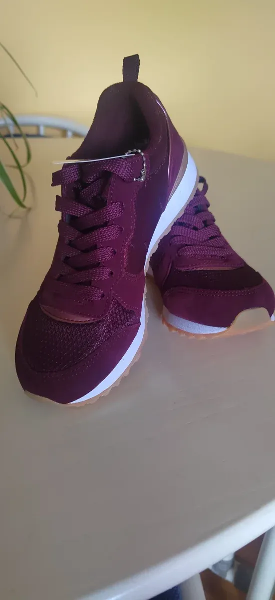 Zapatillas Skechers sin estrenar