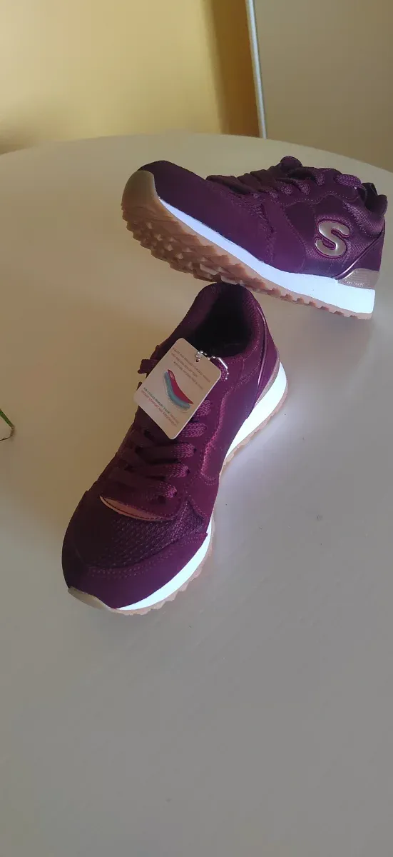 Zapatillas Skechers sin estrenar