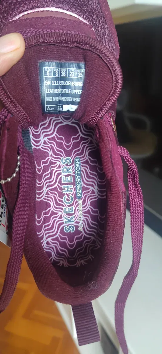 Zapatillas Skechers sin estrenar