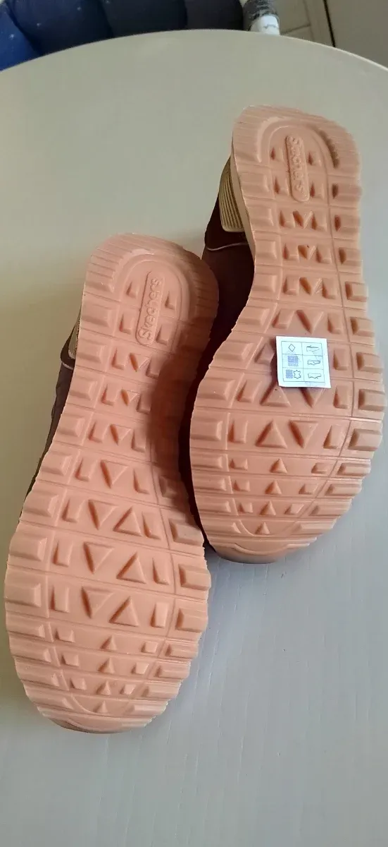 Zapatillas Skechers sin estrenar