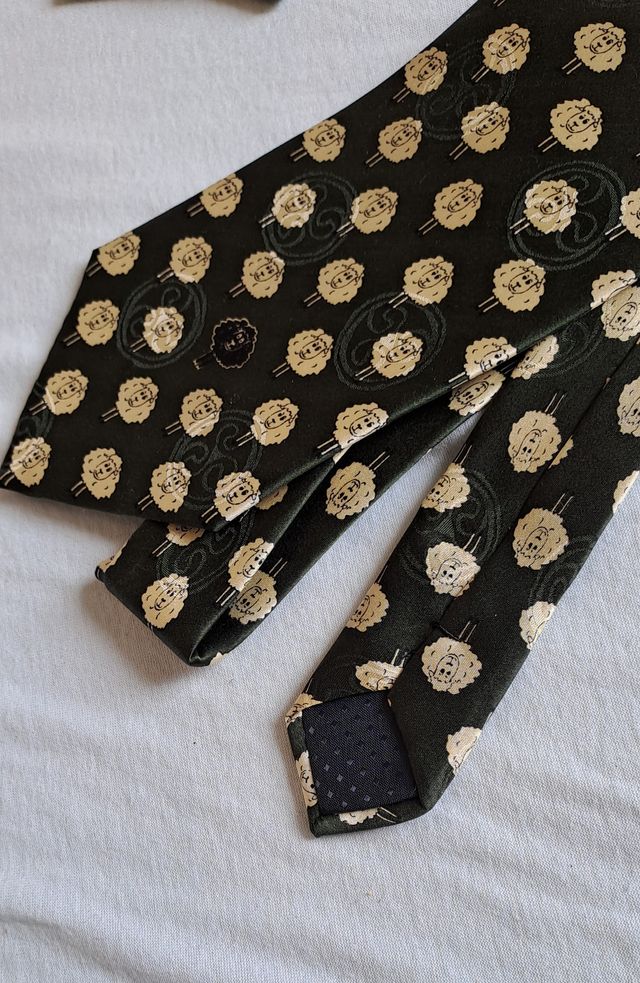 3 cravatte classiche in seta. Nuove.