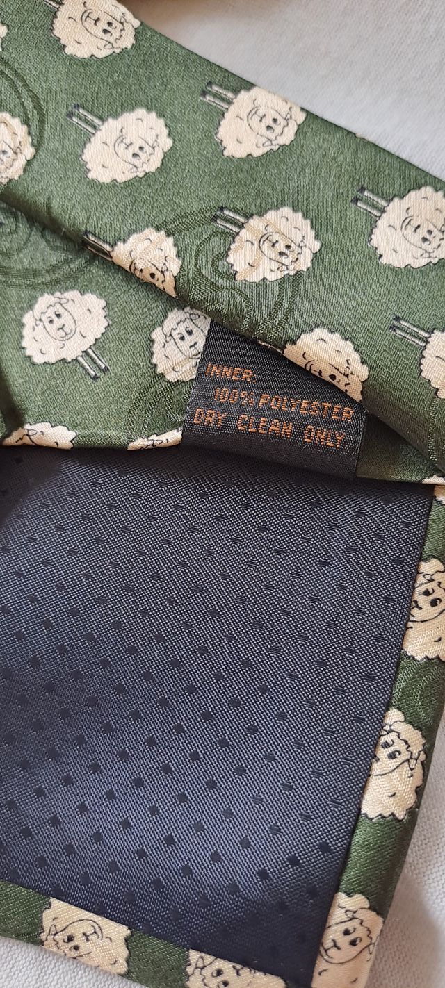 3 cravatte classiche in seta. Nuove.