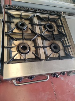 COCINA INDUSTRIAL CON HORNO JEMI