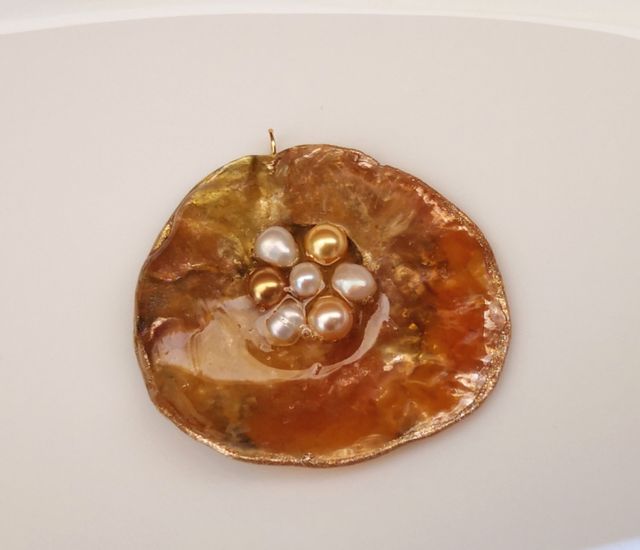 Colgantes conchas de mar y perlas