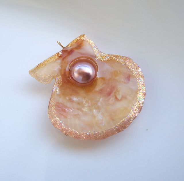 Colgantes conchas de mar y perlas