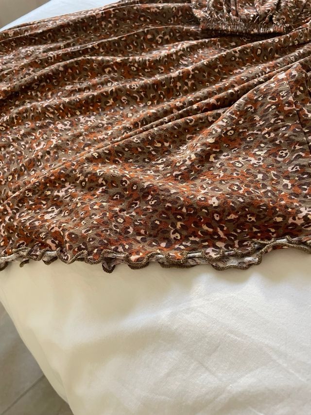 SOLO hoy 7 Vestido animal print talla S pullbear