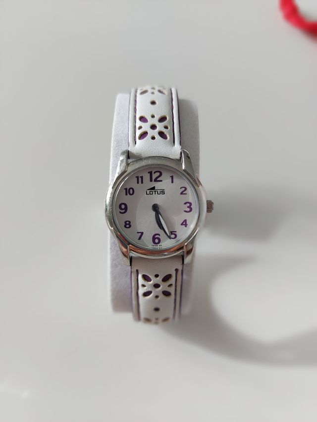 Reloj de niña Lotus