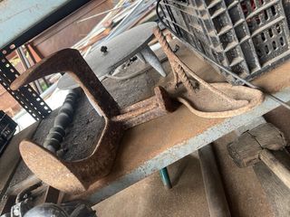 Taser de zapatero de hierro y yunque zapatero