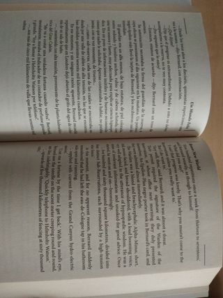 Un mundo feliz libro bilingüe