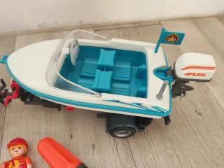 Playmobil pick up y lancha, remolque, motor