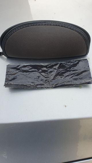EMPORIO ARMANI Funda estuche gafas 