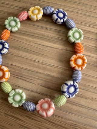 2 braccialetti di perline colorate