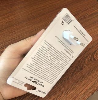 Trampa exterminadora de insectos enchufable